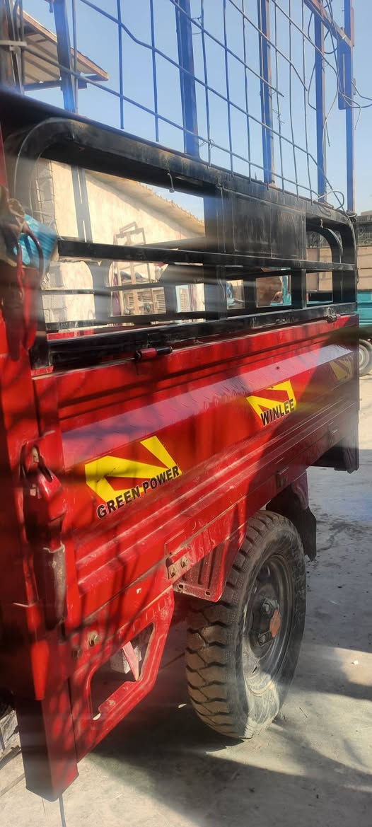 سلام عليكم ستوته شحن حمره موديل 2024 كهربائيات شغاله باتريات جديده السعر خاص كله جديد ***********
