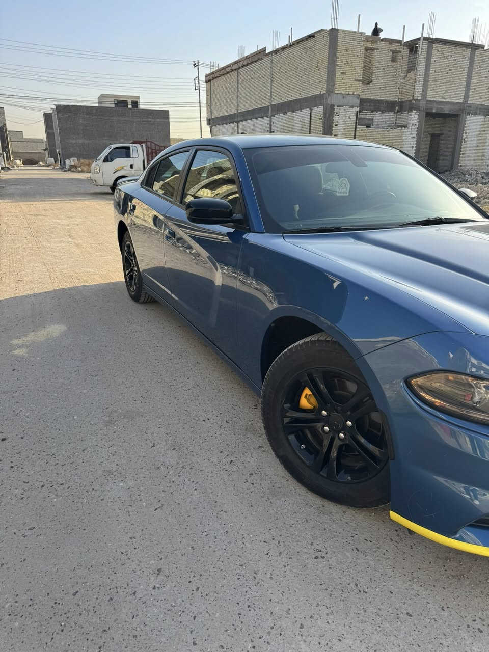 تحيه طيبه السلام عليكم
دوج جارجر 2023 
وارد امريكي حادث موضح بالصور سرقة قطعتين بدون ايرباك وبيها تكحيل بالباب الخلفي جهة صدر ورصعات مال تحميل ثنين عدلتهم والباقي كفالة عامة كير مكينة حدادية تبريد صدر كلة جديد ومكفول بدون اي نقص تخم تاير مشلن جواها 
-العداد 13ميل اخت زيرو بًحالة الوكالة
- بصمة 
- حساس خلفي وامامي 
-شاشة كبيرة 
- كامرة خلفية دوارة 
- تشغيل عن بعد 
- قطعتين تبريد 
- كراسي كهرباء 
-لايت زينون
-ويل كب 20,
باقي مواصفات معروفة
رقم اربيل شرط تحويل باسمي ترقيم جديد
،260.. ورقه 
أي استفسار رقم صاحب السيارة 
***********
مكان بغداد الدورة
