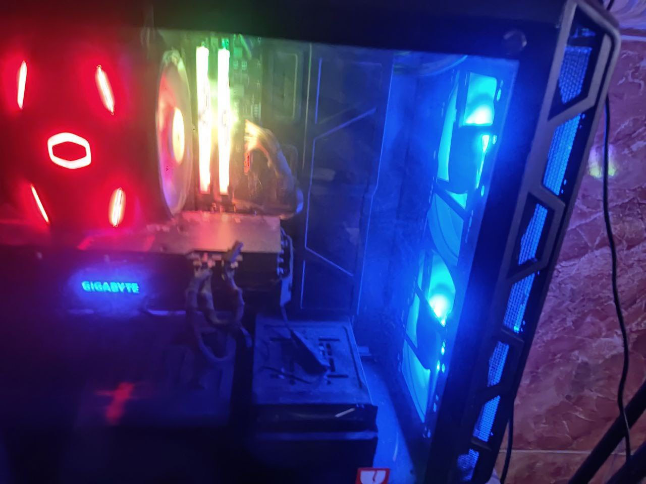 اخوان هاي تجميعة لمواصفات موضحة بل  صورة فقط كيس
سعر ٧٠٠الف وبيهة مجال راسلني واتساب يكون افضل او تتصل وبيك خير ودلل ***********
