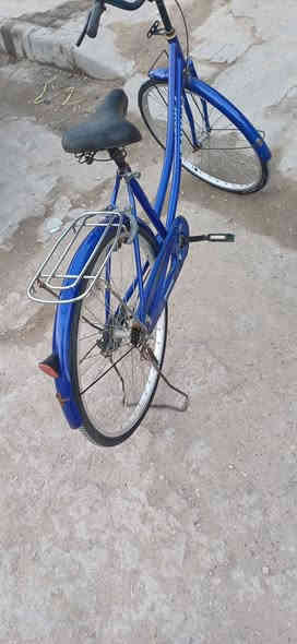 بايسكل بطه شغال كامل نضيف سعره 55 الف كربلاء حي العسكري العابد   ***********
