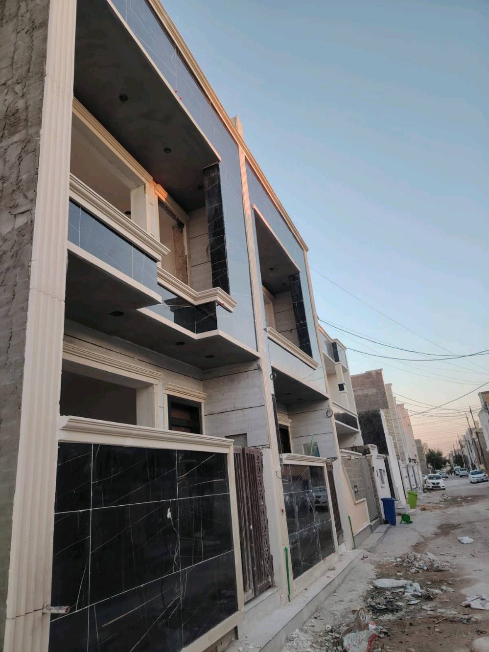 بسم الله ماشاءالله 
 #الدار_للبيع زيرو غير مسكون 🏠
تونات قيد الانشاء 
50م واجهه 5نزال10

⬅️مع الخدمات [ماي-كهرباء -تبليط ]
⬅️نوع العقار طابو زراعي سند 25 اقرار  محكمه
⬅️العنوان #بغداد_الدوره_البوعيثه   
    مجمع السلطان الاول  شارع الفلل
7فرع من الشارع العام 
للاتصال والاستفسار 
( مكتب الرواسي للاستثمار وتطوير العقاري)
***********