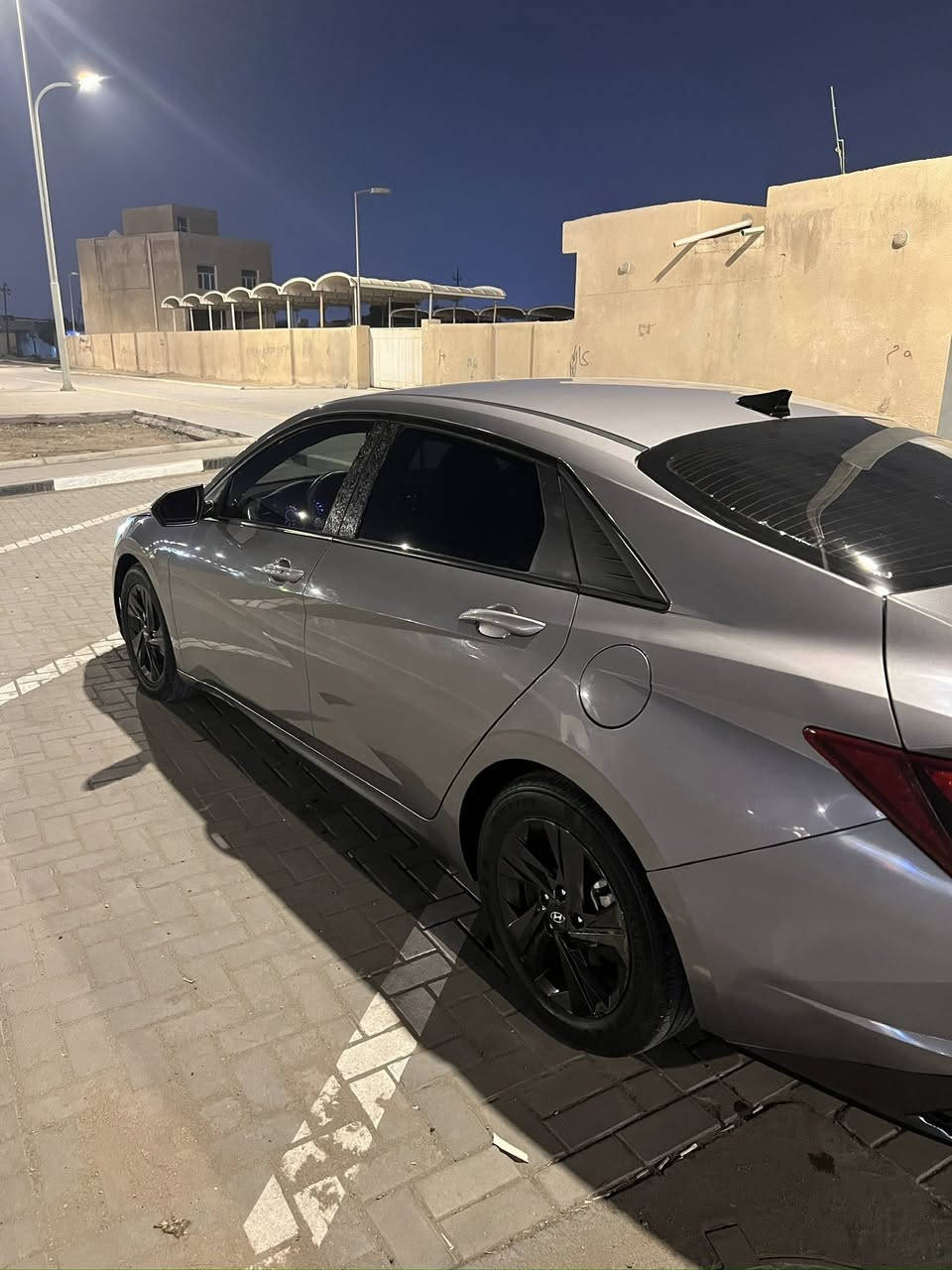 هونداي النترا ٢٣
حادث صندوك 
السيارة رقم معوقين باسمي 
السعر ١٤٠ وبيها مجال للطيبين
‎*********** وتساب
