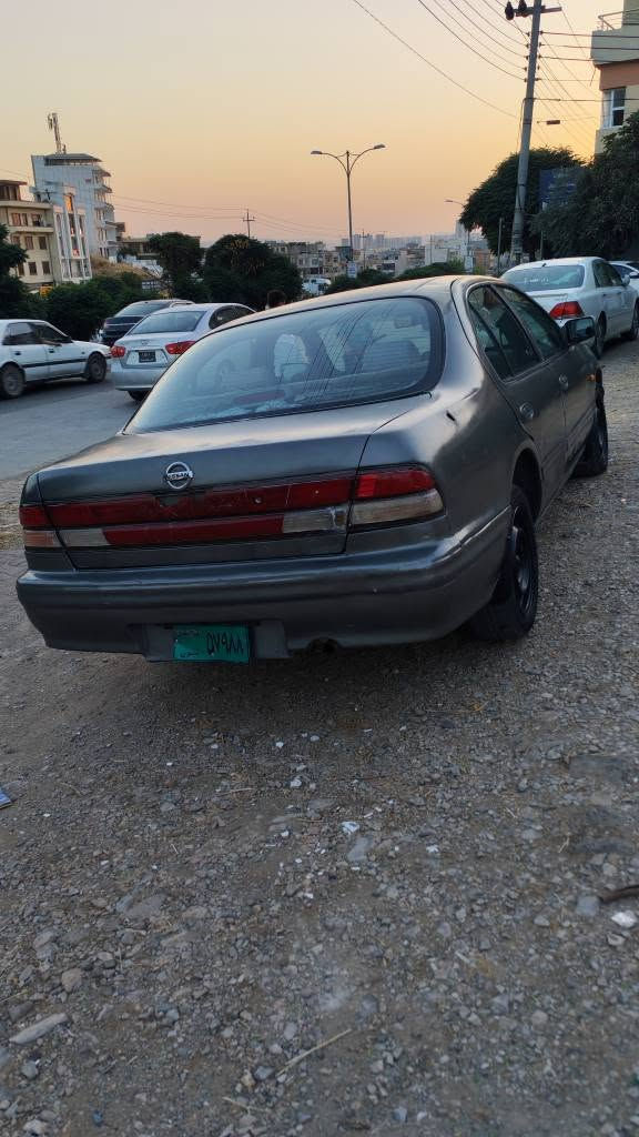 نیسان مکماصالون گێڕومەکینەی بەشەرت گێڕومەکینەی کامریە سەیارەکە زۆر مەزبوتە وەکالەوسنەوی لەگەڵە لەسلێمانیم سعری11گەڵا***********  *********** السليمانية, العراق
