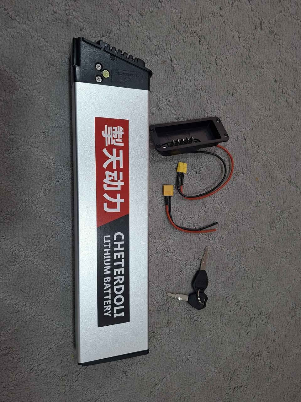 متوفر البطارية ليثيوم ٤٨فولت ٢٠امبير جديد مع كامل ملحقاتها
@highlight توصيل متوفر


**إذا كنت صاحب هذا الإعلان وتريد حذفه لأي سبب، رجاءا أرسل رسالة إلى الدعم الفني**