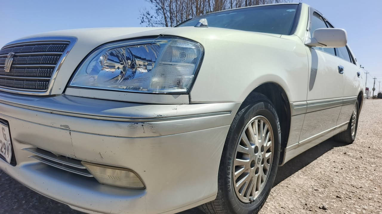 السلام عليكم
السعر 123وبيها مجال 
للبيع كراون ملكه مديل 2003رقم انكليزي سليمانيه 
شاصي 171دكمتين مكينه ديفور الزغير 
السيارة مكفوله من الگص ولضربه القويه ولعيب الشرعي جاهزه مكينه وكير وتبريد وتخم تاير وحداديه للاتصال على الرقم ***********مكان السيارة الديوانية قضاء غماس
