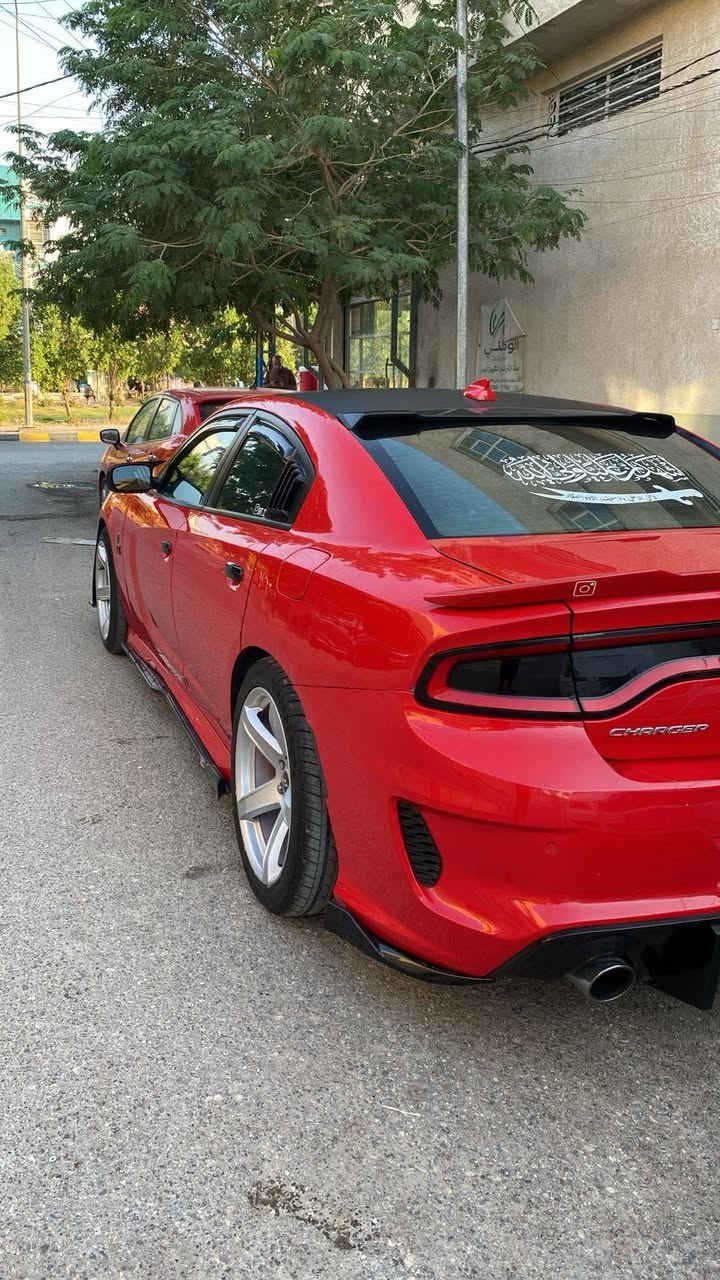 سلام عليكم
جارجر 2020
لون مميز 
RT   5700
سياره فول منعده الفتحه 
ميحتاج اشرح صور كدامك وانته احكم للعلم احلا من صور بهواي 
مكينه كير اكسل كفاله 
عارضهة 190بيهة مجال 
***********
