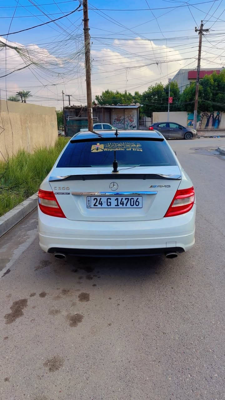 السلام عليكم حبيبي c300
موديل2010
بيها قطعتين فقط
مكينة 3000
تبريد
فتحة
تحكمات ستيرن
كشنات جلد كهرباء
كروس سرعة
منضومة لايتات وبلوجترات زينون
شاشة
كامرة دوارة 
سستم صوت بلادي
سبايدر وشفقة كاربون فابر
سيارة خير من الله تحويل او وكالة شوكت ماتحب عنوان السيارة بغداد غزاليةالبيع او المراوس السعر 133$الاتصال***********
