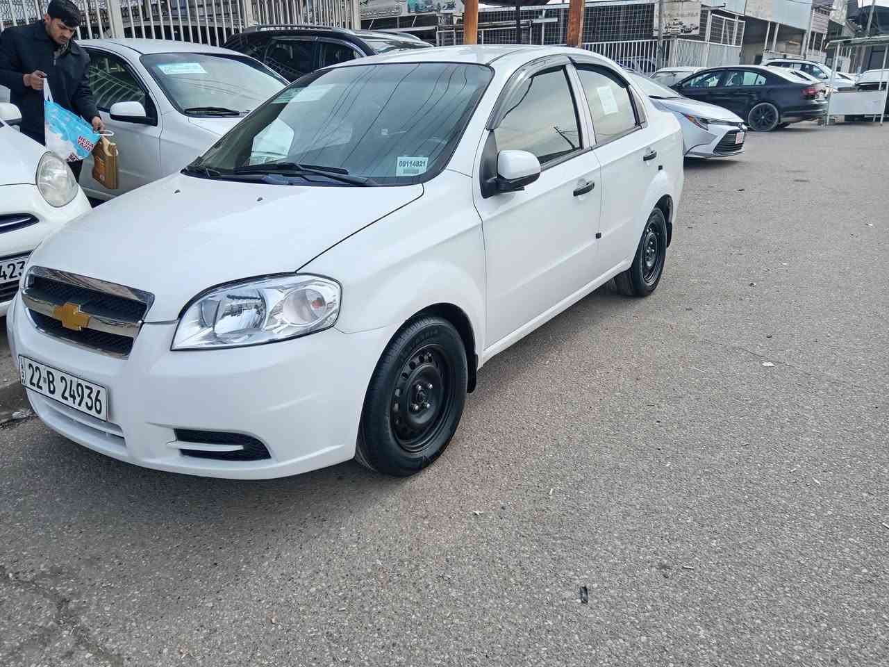 السلام عليكم افيو 2009كير عادي محرك دبل اربع قطع صبغ بدون دواخل سنويه جديده سياره حلوه وجاهزه السعر 65وبيها مجال ***********
