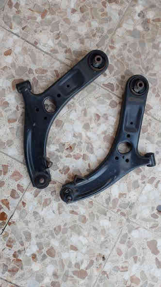 حداده صدر ريو مضلع اكسنت مضلع اصلي تفصيخ 
زوج طبلات كامله ٨٠ الف
زوج دبلات كامله ١٠٠ الف
زوج شمعات ٢٥ الف
مشط ستيرن ١٠٠ الف
صليب ستيرن ٢٥ الف
شفت ستيرن ٢٥ الف
اذان هوائيه ٣٥ الف
دجه كير ٢٥ الف 
بغداد الامين شارع المعلمين محل القسواء 
توصيل بغداد والمحافظات 
***********
