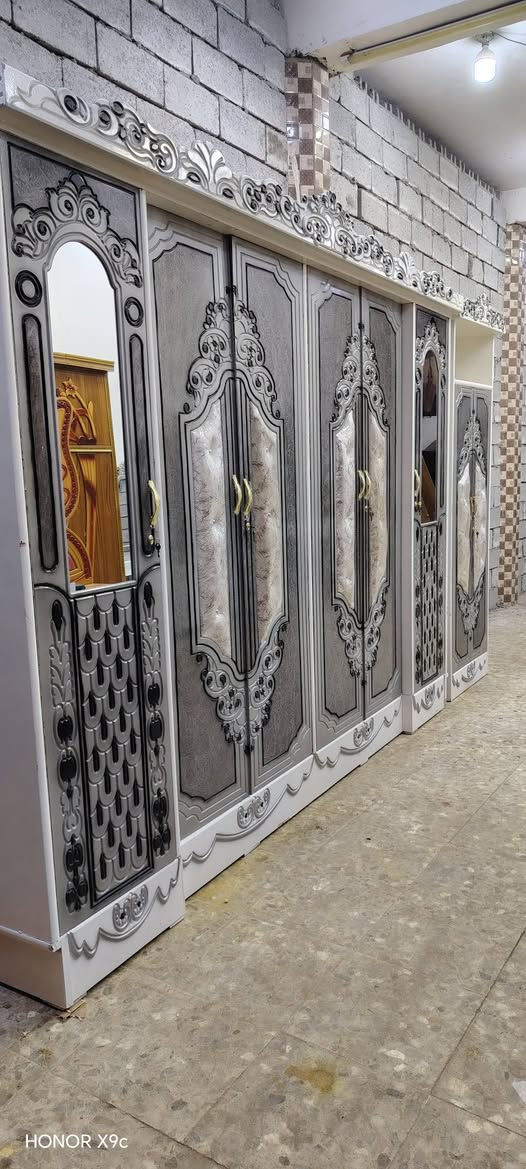 السلام عليكم غرفه كامله ام 6️⃣ بيبان شغل درجه ثانيه نظيفه كلش موديل تركي شغل عراقي الوجه 6 ملم غرفه نظيفه كلش نظافتها 100% جاهزه وكامله مستعمله فقط شهر غرفه كامله وجاهزه اي نقص ما بيها سعر 775 شامل الشد والتوصيل مجاني داخل النجف والشراي يتصل مكاني نجف ناحيه الرضويه قرب الجسر مال الرضويه *********** موجود واتساب
