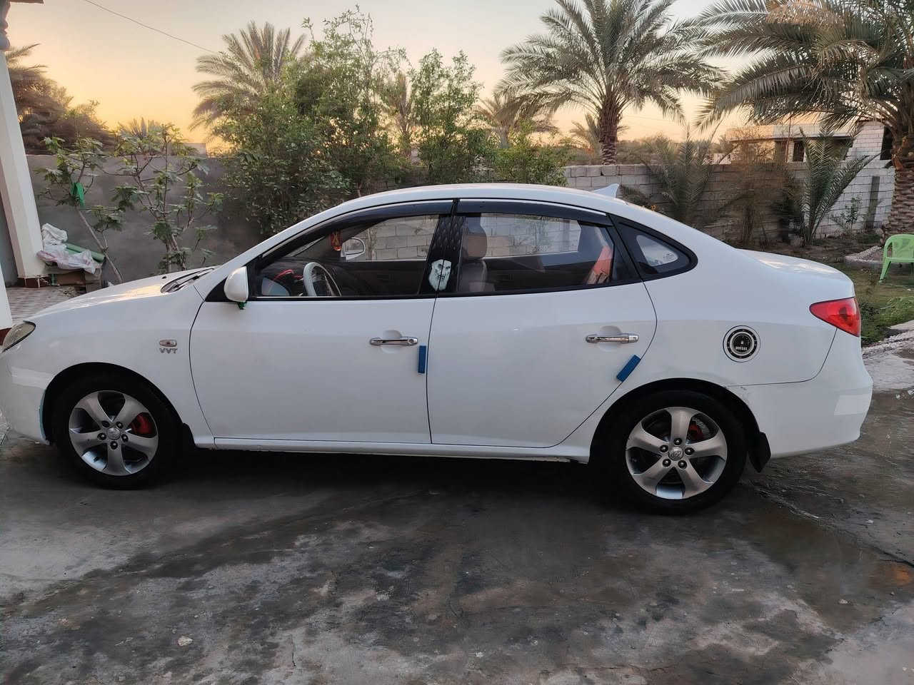 سلام عليكم افانتي للبيع موديل 2009سياره مكفوله حته دعاميات بيه بارد قليل كد شبر هيج لباقي مكفول حداديه محرك كير كله مكفاله بريك يبس ويل 16 سياره مال جناي ماذب عليه الف العنوان بابل جبله السعر 122بيه مجال حك الجيه ***********
