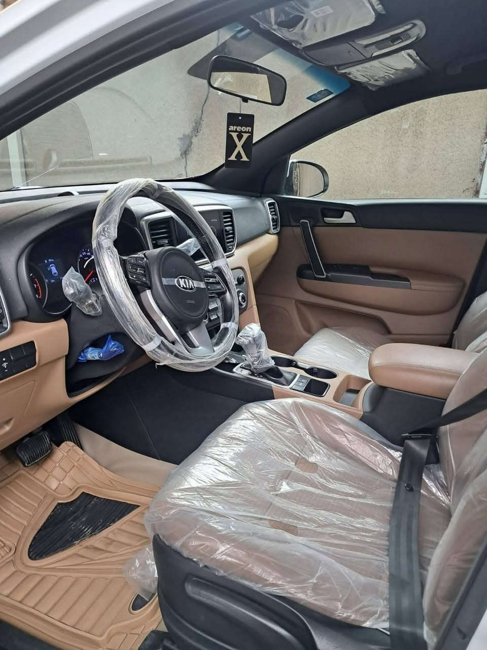 السلام عليكم سبورتج خليجي موديل ٢٠٢١ مكفوله من الضربه والصبغ بيه كم ملاحظه ماشره السونار محرك وكير كفاله ماشيه ٧١ الف سنويه بسمي صدر امامي وخلفي نضيف تخم تاير جديد السعر 200$ وبيه مجال قليل للشراي العنوان بغداد الدوره للاتصال
***********
