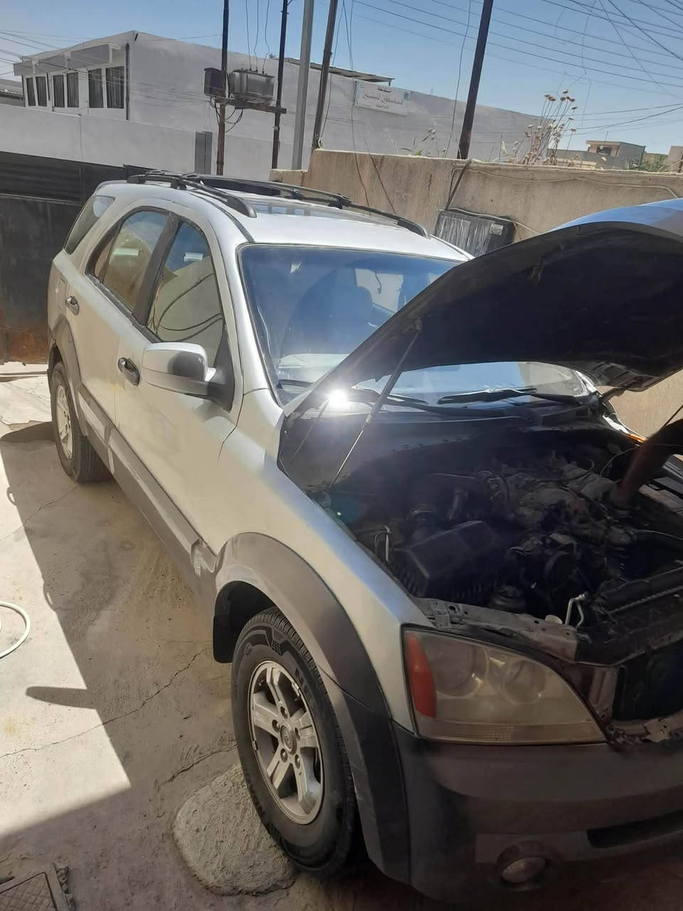 سورنتو 2004 امريكي
تبريد شغال 

كهربائيات كلها شغالة

كير ومحرك شرط 

صبغ عام تاكية على صفحة شرط بدون شاصي 

السعر 55 وبيها مجال او مراوس حسب الفاعه

 رقم دهوك شرط التحويل 

مكان السيارة موصل

***********
