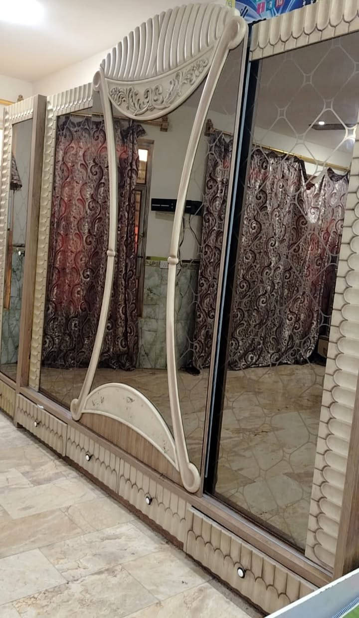 غرفة تركي درجه الأولى

سعر غرفه 550الف وبيه مجال قليل الغرفه كل نقص مابينه
***********
