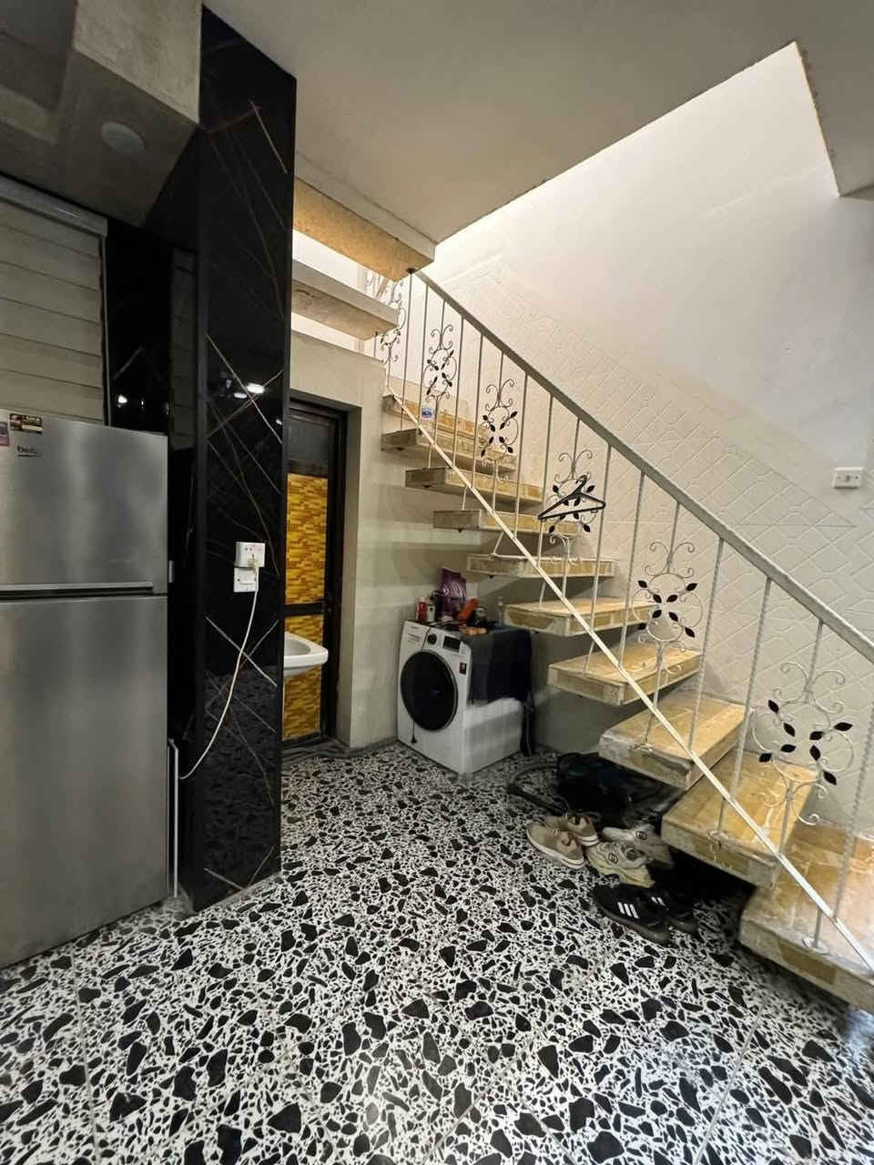 ياألله 
سلام عليكم تعلن شركة المرتضى للعقار عن بيع مشتمل مساحه 100م 
واجهة 5 ونزال 20 طابق ونص  بناء 
حديث عنوان المشتمل بغداد حي الجهاد ديوان الاصيل خلف الشارع التجاري مباشرة المحتويات غرف نوم عدد 3 استقبال وهول ومطبخ 
صحيات ارضيه بورسلين 
جدران سيراميك للاستفسار الاتصال على الارقام التاليه 
***********
***********
