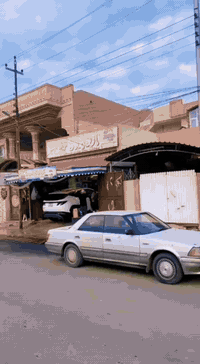 دار للبيع المساحه ٢٠٠م طابق ونص جبة ١٠م موقع تجاري 
ط ١: غرفتين نوم استقبال هول داخلي مطبخ صحيات
ط ٢: غرفتين نوم هول وصحيات موقع الدار حي الصحه الأولى قرب جامع ألسورجي وبدالة دوميز للاستفسار الاتصال  *********** واتساب
***********
