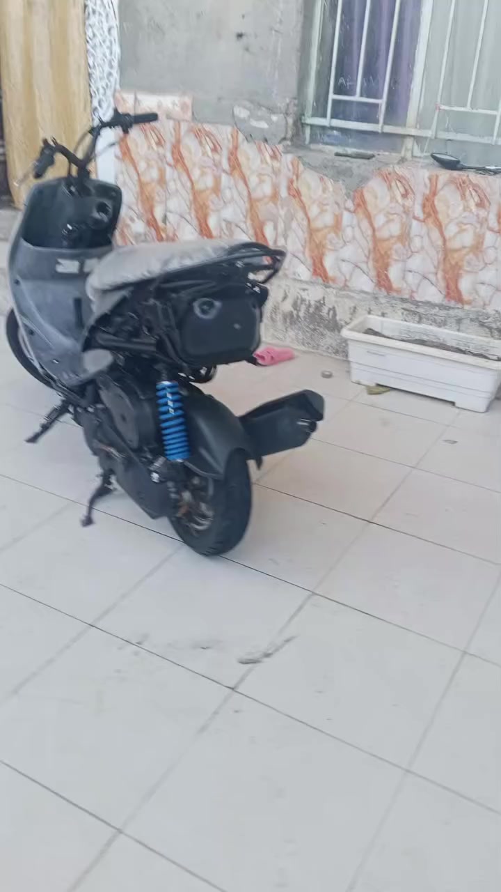 السلام عليكم دراجه ماكس منغولي كامله جديده مكينه  وبوشه 50 دراجه نص هندر سلف عطلان مكينه جديده كهربائيات اشاير كلشي شغال تواير جدد هسه هيه محربه بس كفراته كامله موجوده دراجه عليه كزوز اف ام رياضي كلجات رياضي قفل جنطه قفل ستيرن كلشي شغال عله حسب الاصول مابيه نقص جديده شلعه ومعدل شرط كلوبات اشاير كلشي شغال  للبيع سعر 450وبيه مجال مكان ناصريه مركز... رقم الهاتف..  ***********
