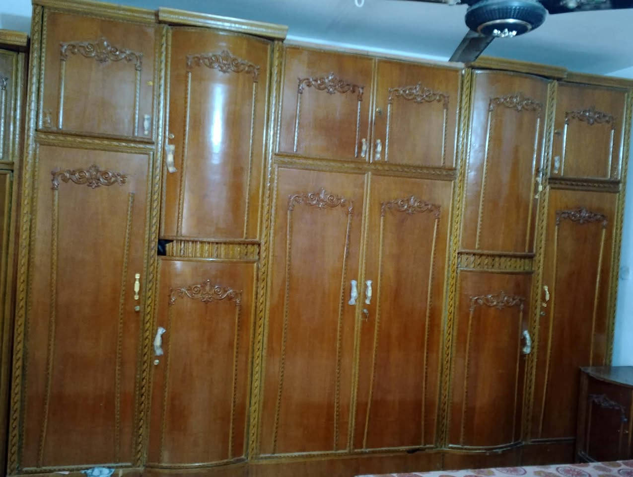 غرفة نوم مستعمل نضافه 60 بالميه بغداد تراث البياع 400 الف *********** واتساب فقط
