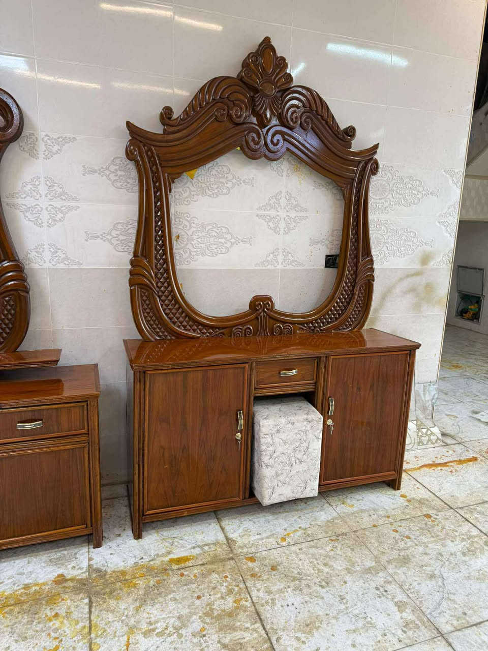 صاج عراقي ب800وبيهامجال وي الشد والنقل داخل بغداد للحجز خاص او واتساب ***********
