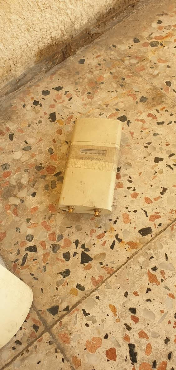 السلام عليكم شباب عندي غراض للبيع
سكتر تيتانيوم متعدد الزاوايا 5G
السعر 90 الف اخو الجديد
سكتر مايكروتك بداخله 921 وبيه منفذ فايبر 
 كلش نظيف السعر ب100 الف
روكت xm 
السعر 25
مكاني الدورة
***********
