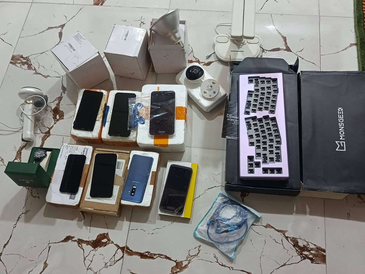 شلعه الي تفيده ينطي سعر وبلعافيه


**إذا كنت صاحب هذا الإعلان وتريد حذفه لأي سبب، رجاءا أرسل رسالة إلى الدعم الفني**