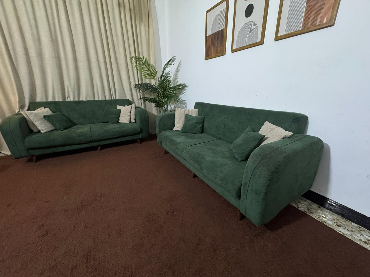 تخم (8)مقاعد جديد استخدام شهرين فقط بغداد ابو غريب للاستفسار وتساب ***********
