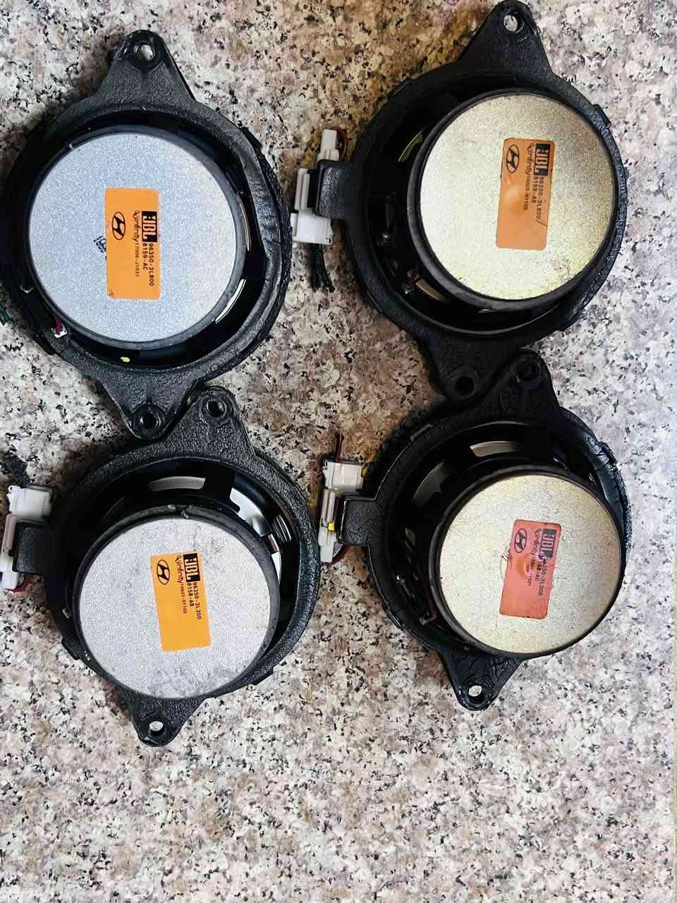 سماعات JBL انفنتي تفصيخ اصلي حجم 4 انج سعر الزوج ٣٠ الف


**إذا كنت صاحب هذا الإعلان وتريد حذفه لأي سبب، رجاءا أرسل رسالة إلى الدعم الفني**