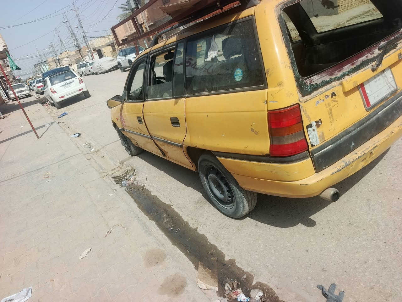 استرا موديل 2000 
اوتوماتيك محرك 2000 بي بخار 
حداديه زينه رقم مثنى 
السعر 18وبيه مجال 
مكاني نجف 
***********
***********
