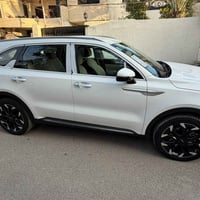 كيا سورنتو 2025 سياره ضمان الدولي و بعده بل ضمان و بيه تبديل دهن سياره...