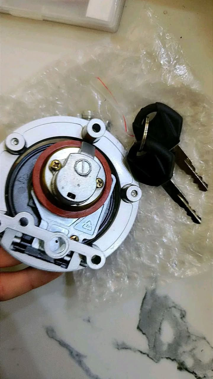 قبق دراجه ماعرف اي نوع بالضبط 
13 ويه التوصيل


**إذا كنت صاحب هذا الإعلان وتريد حذفه لأي سبب، رجاءا أرسل رسالة إلى الدعم الفني**