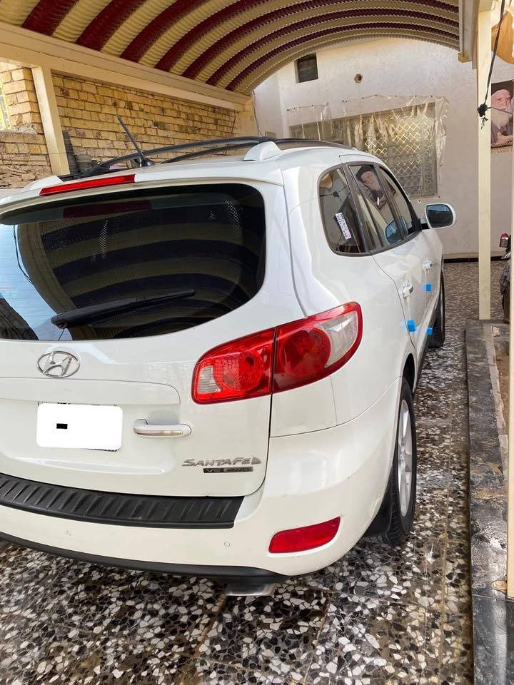 سلام عليكم للبيع هونداي سنتافي خليجي مكفول 

محرك 6
سبعه راكب 
ماشيه 179
رقم بصره انجليزي 
مكانها ميسان 
***********

رايدها 147
