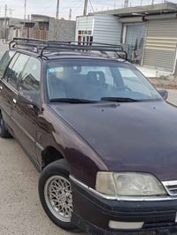 اوبل اوميكا ستيشن 1991 السياره نضيفه معمره جديد   كير محرك مكفول   مصب...