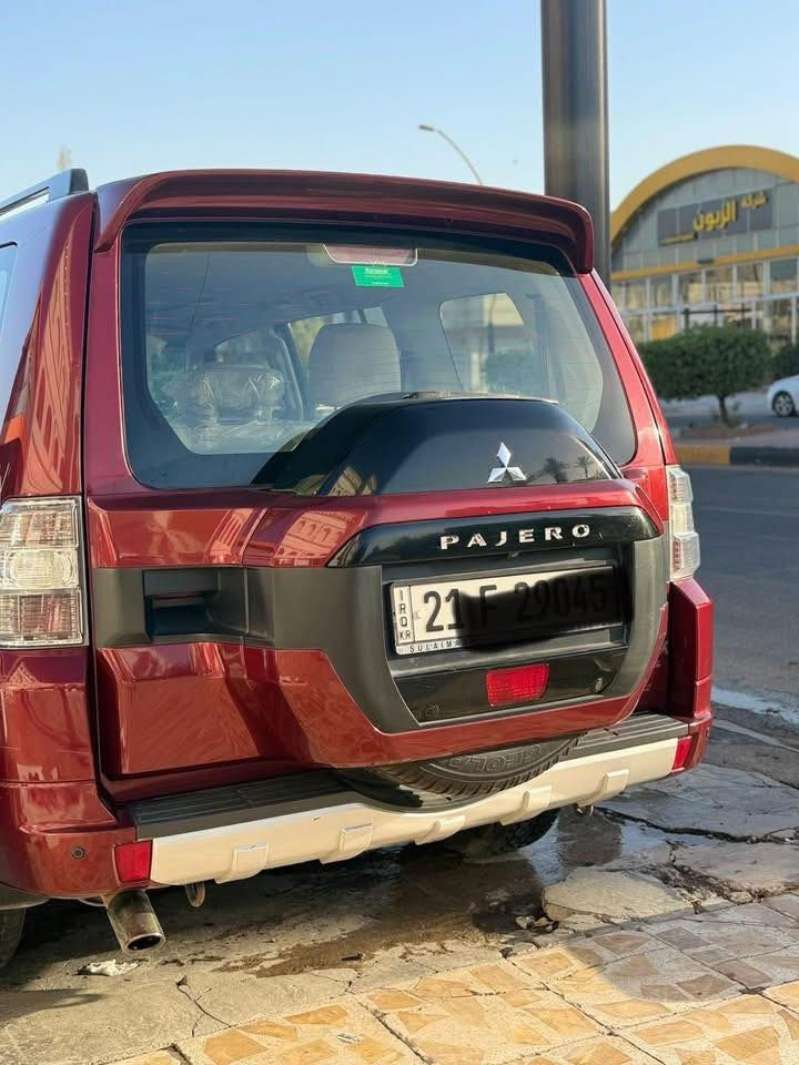السلام عليكم 
باجيرو موديل ٢٠١٦ فوووول مواصفات رقم اربيل الدولي اتريد تحويل اتريد وكالة السيارة جديدة جدا طخم تاير حدادية جديدة محرك مكفول وممفتوح كير جديد ممفتوح السيارة مال بيت جناي تاخذها وتدعيلي اللون مميز 
المواصفات:
كراسي كهرباء
شاشه وكامره 
حساس خلفي
دمام بالجنطه
علامه على البنيد
لايت زنون 
زراك لايت
محرك 3500 V6
7 راكب
3 قطع تبريد
دفع رباعي4*4
فتحة سقف وباقي مواصفات الحبتور معروفه
ماشيه ١125الف 
السيارة جديدة جدا 
السعر : 19,500$
العنوان بغداد الوزيرية
***********
***********
