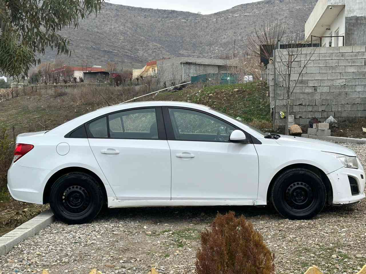 شۆفرلێت کروز مودێل ٢٠١٣
ژ.م ***********یان***********
شوێن سلێمانی نرخی خوار بازاڕ  ٦٧گەڵا 
گێڕ تۆماتیک گێڕوو مەکینەی بەشەرت
تاغم پێشی تندو تۆڵە مەسرەفی نیە
دوو پارچەی بۆیاخە بێ ناوگرتن 
سەنەو تازە بەسەر چوە تەحویل غرامە بەشەرت
تایەوو پاتری تازەیە السليمانية, العراق
