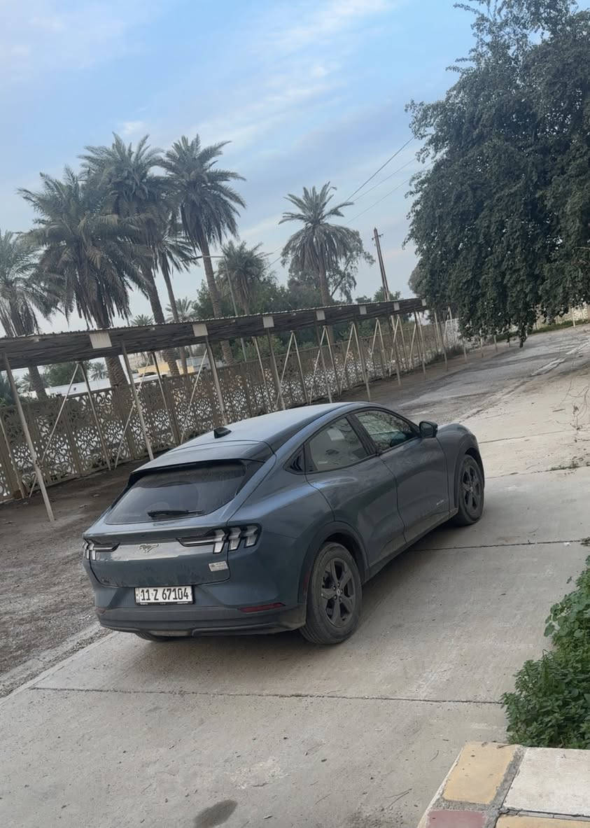 السلام عليكم  احبتي
للبيع موستانك Mach-E 2023
حادث خفيف مثل مموضح بدون ايرباك
مدى الشحن الحقيقي 430 كيلو
كامرات محيطية 
شاشة ايباد
السيارة جديدة بدون اي نقص
***********
