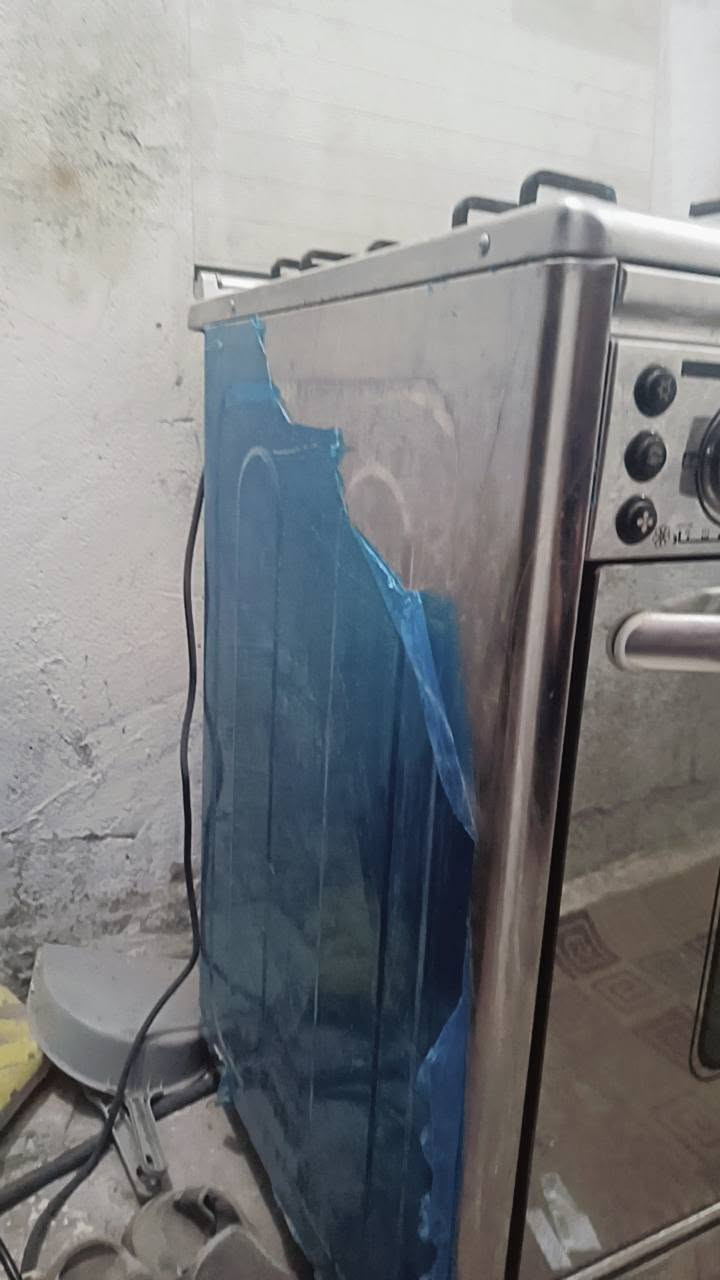 طباخ ابو الفرن صارله شهر من اشترينا جديد ب300 ومستخدم قليل نريده ب260 للاستفسار ***********.
