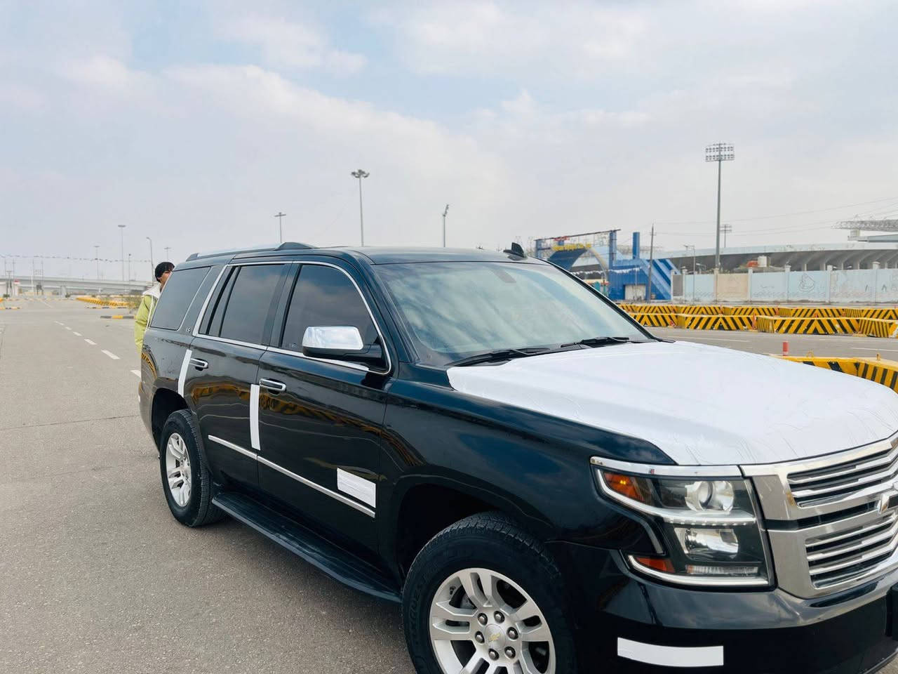 يالله ادوات ادوات
� للبيع شفروليه تاهو 2018  – فئة LS 🚘

ملاحضة
السياره متومه كامله حته الشاصي متوم سياره جاهزه
🔹 الموديل: 2018
🔹 الفئة: LS
🔹 اللون: اسود
🔹 المحرك: V8
🔹 ناقل الحركة: أوتوماتيك
🔹 الدفع: خلفي
🔹 عدد الركاب: 7
🔹 الوقود: بنزين

🛠 المواصفات:
✔️ نظام تثبيت السرعة
✔️ شاشة وسطية+قاصة
✔️ بلوتوث + AUX + USB
✔️ مكيف قوي أمامي وخلفي
✔️ تحكم بالمقود 
✔️ كراسي جلد
✔️ جنوط وكالة
✔️ مرايا كهرباء
✔️ سنتر لوك + ريموت

✨ المكينة الكير والشاصي كفاله

📍 ميسان العماره
💰 السعر176$ قابل للتفاوض 

📞 للتواصل: خاص / ***********
