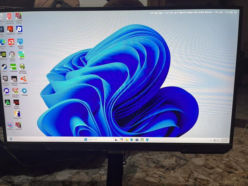 السلام عليكم 
Pc للبيع بدون مراوس
المواصفات:
intel core i5 14600 kf 
Asus dual rtx 4070 12gb 
asus prime b760 m-k d4
Teamgroup 32gb 16x2 ddr4 3600mhz
SSD M.2 Samsung 990 pro 1tb بدون هيتسنك
SSD M.2 Mass 1tb
Deepcool le520 white
Thermalright 1000W platinum
Xigmatek gaming x
Cable extension white rgb 
السعر 1.800.000 وبيه مجال
______________________
Samsung odyssey g4 240hz 27 inch 1080 p
السعر 260.000 وبيه مجال
Aoc 24 inch 1080p 165 hz
 بيها dead pixels 
السعر 140.000 وبيه مجال
____________________
Keyboard Attack shark magnetic
السعر: 40.000 وبيه مجال 
Mouse glorious model o
السعر 35.000 وبيه مجال
____________________
UPS k-star 2000va 
السعر 60.000 وبيه مجال
UPS 1500va 
السعر40.000 وبيه مجال
____________________ 

العنوان الديوانية 
***********
