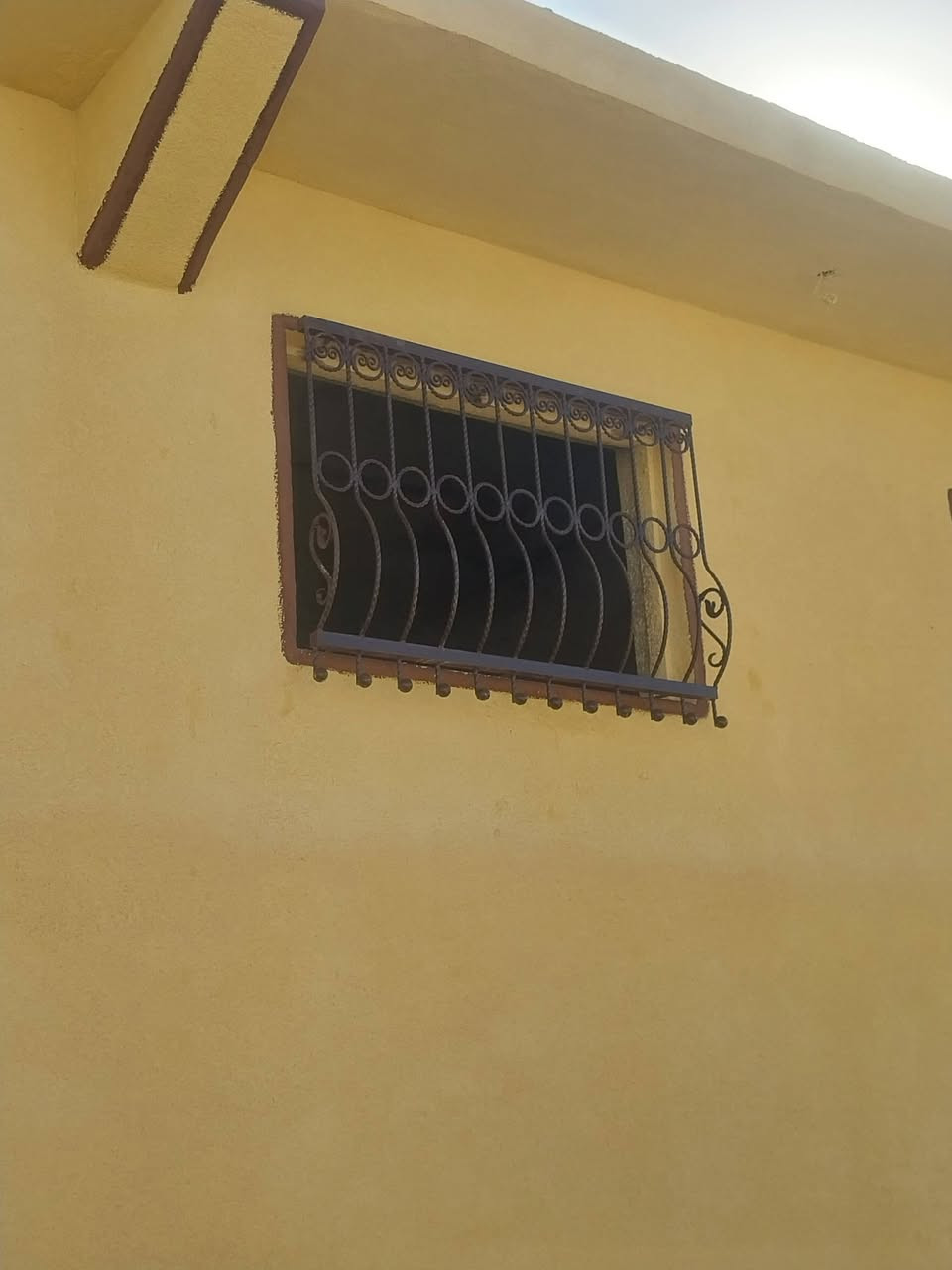 قاعه مخططه بيت مساحه ١٠٠م مربع ركن عل ٣شوراع
كوت الجديده جمعيه العمال 
***********
