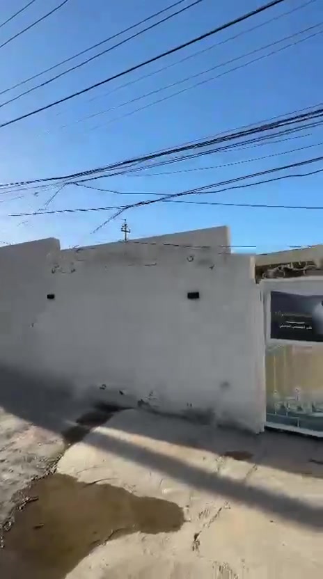 سلام عليكم دار للبيع ٢٨٠ متر وبسعر مناسب 
***********
