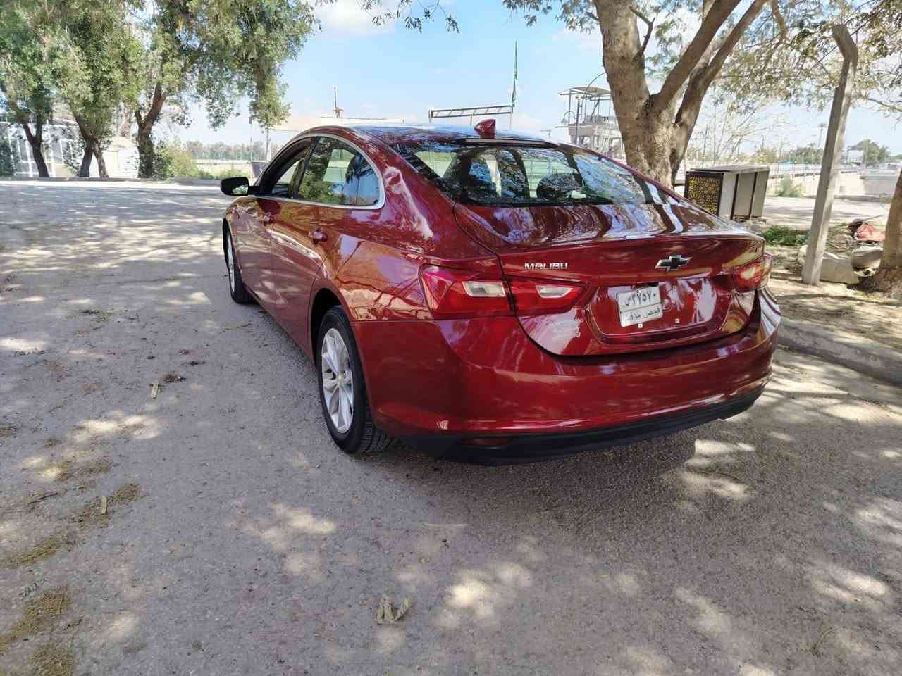 السلام عليكم
* للبيع ماليبو 2025 احمر 
* الفئه LT السيارة جديدة ونظيفة ماشية ٥٩ الف كيلو 
^المواصفات :

داخل مخمل اسود 
* شاشه + كاميرا دواره 
* نظام ECO + نظام auto stop
* لايتات عادي مع كشافات دعاميه LED
* بصمه ابواب مع بصمه جنطه مع تشغيل عن بعد
*تحكم فول كهرباء لكرسي السائق 
*سستم صوت وتبريد قطعتين 
* تحكم ستيرن جهتين بلوتوث وحاكيه وكروس سرعه 
شاشه كبيره نظام واي فاي ونظام خرائط وتحديد مسار
* نظام ABS مانع انزلاق 
* حساسات خلفية
* السيارة شهداء بابل
* ضررها  جاملغ يمنه وبنيد بدون دواخل
 السعر 125
للاستفسار    *********** 
***********
  ومكان السيارة بابل مسيب سده الهنديه
