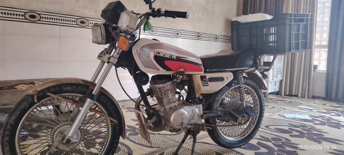 سلام عليكم دراجه لبيع اوراق موديل 2021سعر 400وبيه مجال حك جيه ومكان القاسم وانتصال  رقم***********
