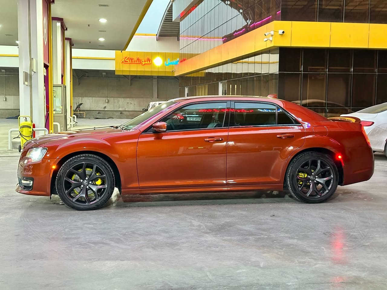 اوباما اعلى فئه S رادارات امامي وجانبي كلين بدون حادث ماشيه 70 الف 2021 وارد كندي داخل ملكي رقمه دهوك انكليزي بسمي عارضه 325 وبيه مجال بسيط مكاني بغداد رقم التليفون *********** بيه فقط بارد بلجاملغ قليل اقل من شبر موجود بلسونار السياره فول الفول واي نقص مابيه
