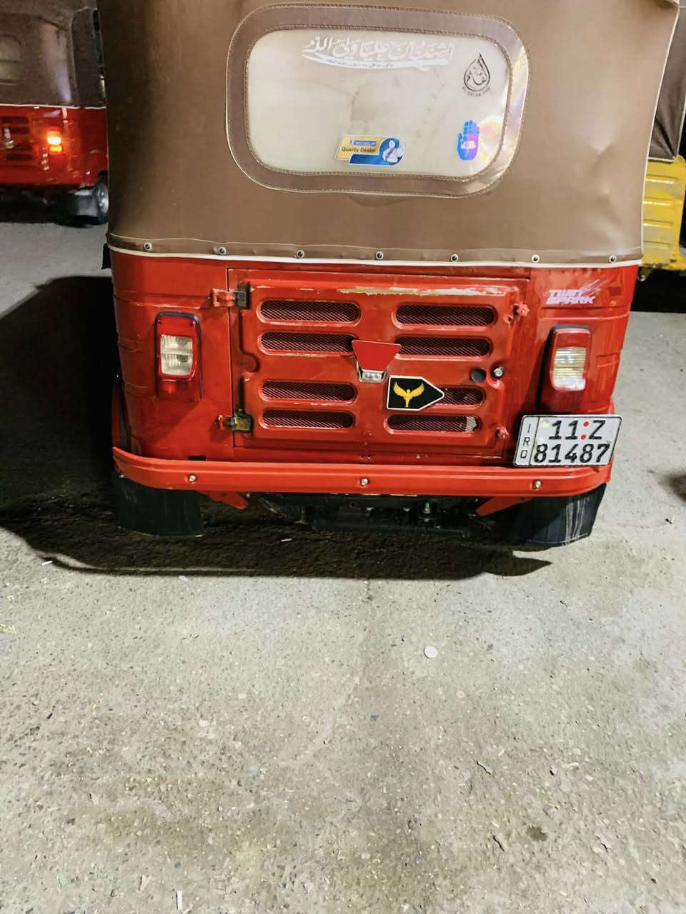 18رقم وسنويه بسمي تحويل ثلني يوم جديده بمعنه الكلمه بيها بس دوس السعر5300وبيها مجال العنوان بوب الشام ***********
