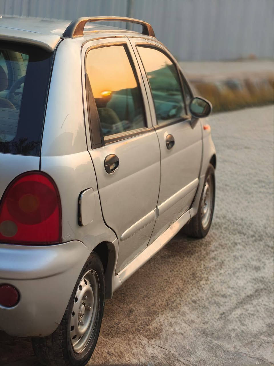 كيوكيو 2013
سنويه لحد 2027
مكفوله محرك وكير 
سياره نضيفة
ادامه كاملة بلكات فيتبم سلف وايرات بلكات
نقصة بس حدادية 
السيارة في النجف الاشرف 
رقم قادسية
رقم ***********
