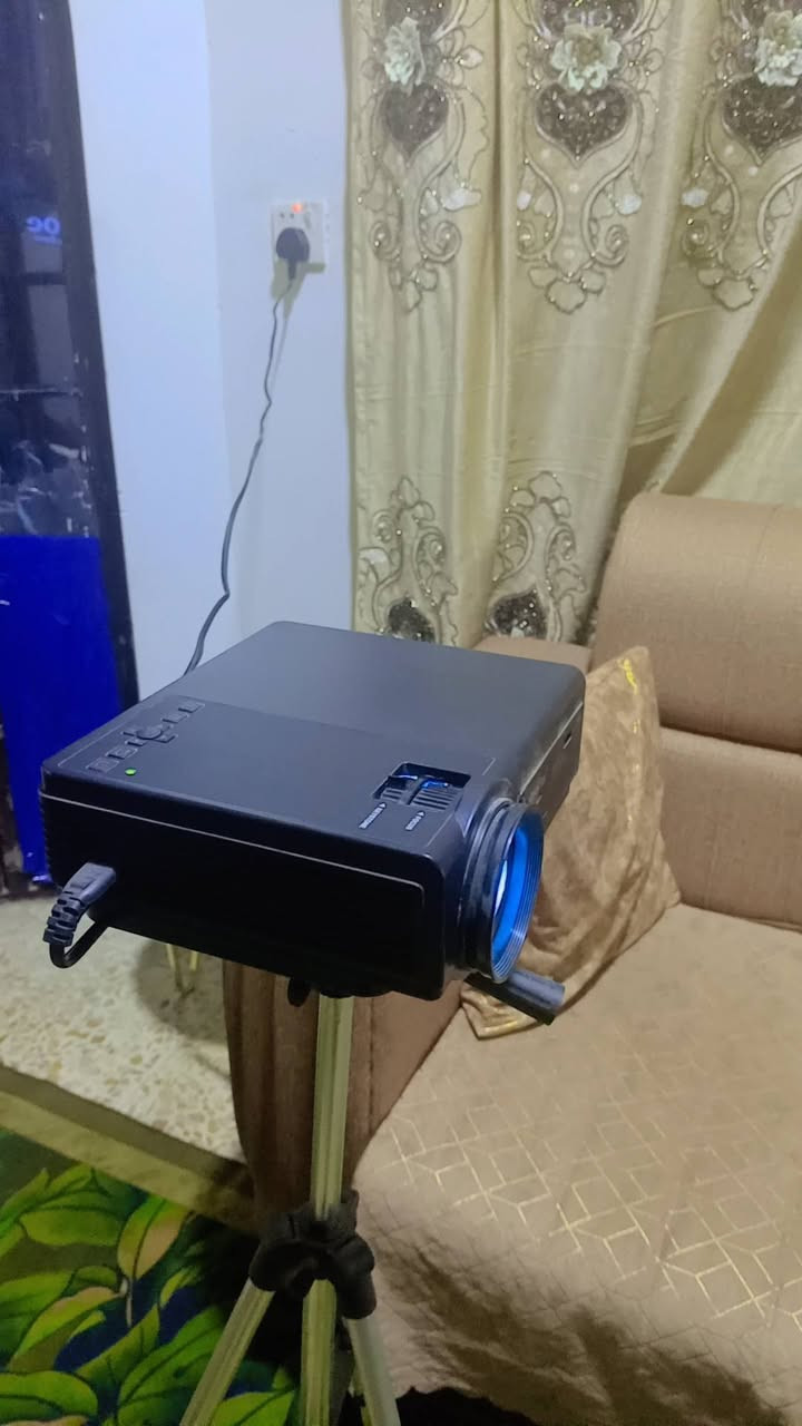 داتا شو للبيع هاذ وضوحه بلحايط
الجهاز بحاله نضيفه نسبة نضافه 100٪
مع ستاند يتعلى ويتنصى  رايده ب 75 الف مع التوصيل
ويوجد توصيل لكل العراق
مع منافذ موضحه بل صور


**إذا كنت صاحب هذا الإعلان وتريد حذفه لأي سبب، رجاءا أرسل رسالة إلى الدعم الفني**