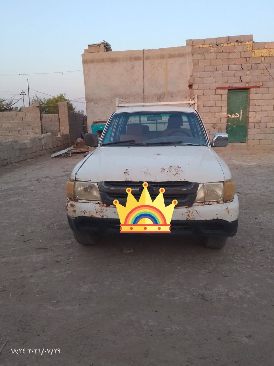 سياره للبيع دير رقم بيض 
مكينه وكير وكسن وحداديه نضيف شرط 
سعر 30$بيه مجال مكان ناصرية دوايه 
***********
