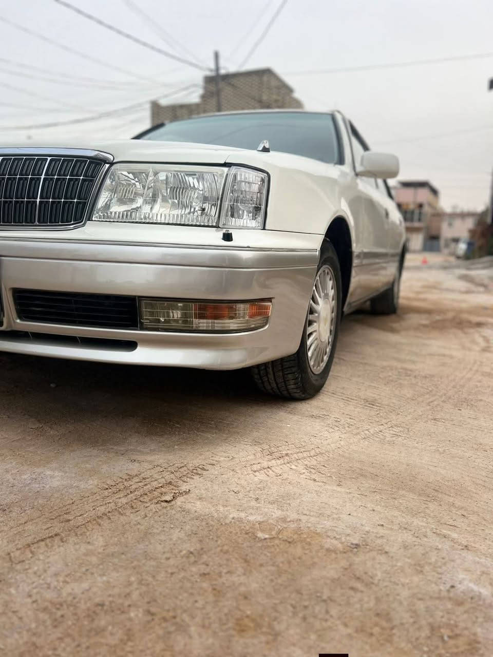 رأس ثور فلات 2000 سياره فول 1 /1 فتحه جنجر  تحكم ستيرن ستيرن كهربائي مكينه 3000 حاويه فتحه  قرار  102 باقيه بس عل كمرك   ***********  كفاله سياره     السعر 55
