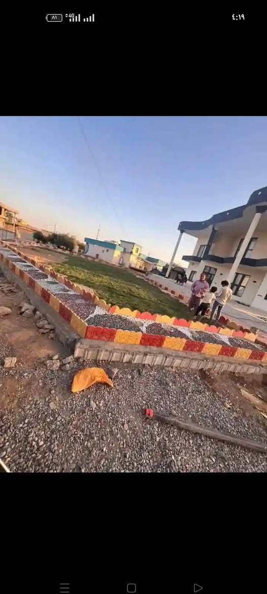 السلام عليكم يوجد كادر حدائق وابيهارتون واشلالات وافرش ثيل والسعار مناسبة والستفسار علا هاذا الرقم‏‪0786 889 2540‬‏
