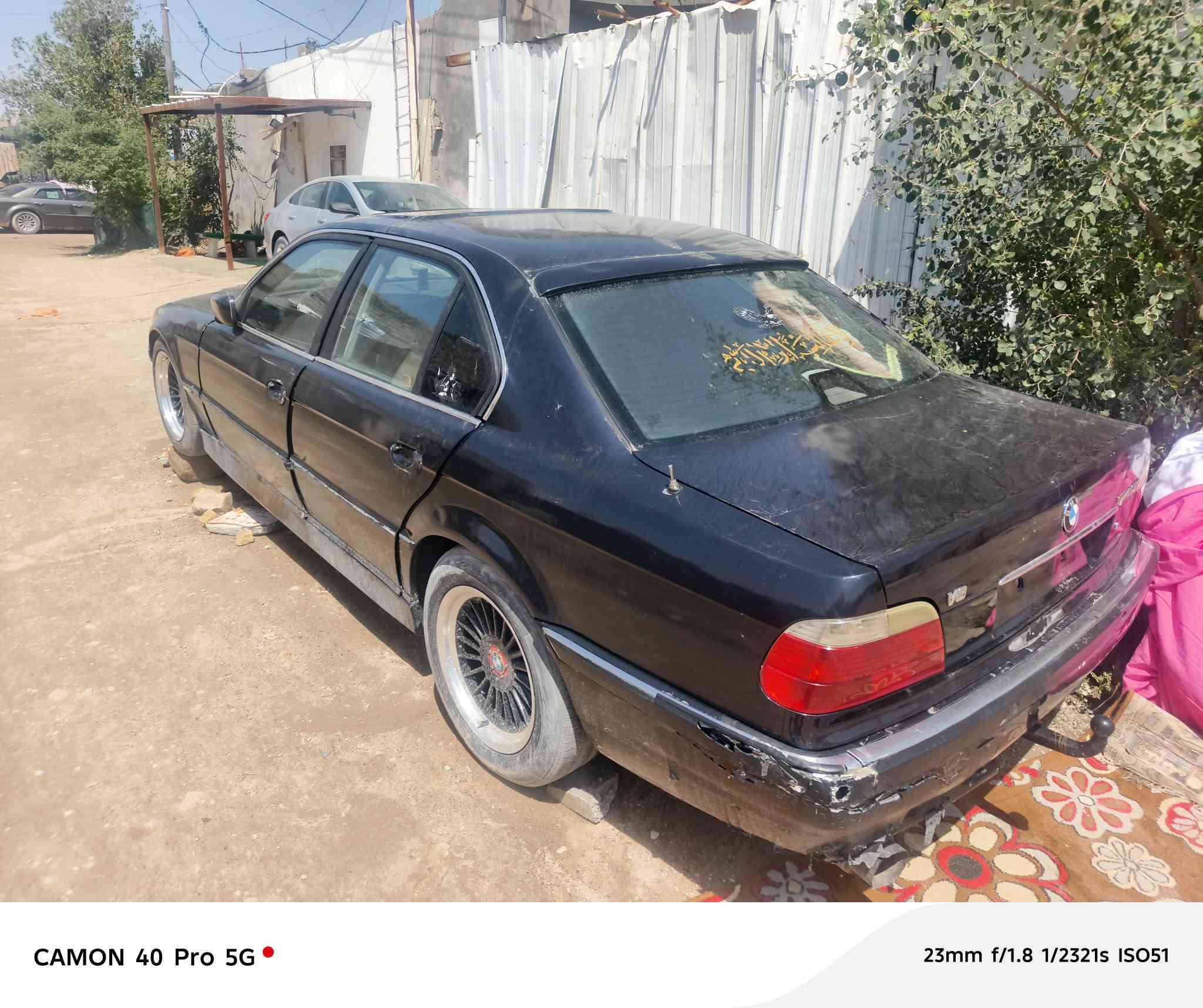 السلام عليكم
بيم دبليو 740 محرك ٨ اوتو 
فتحه سقف 
دبل جام 
كيرهه تمساح (مبوش) 
رقم انبار مشروع وطني راعيه بل قبله 
لوحه لوره مفقوده بيهه كتاب 
سياره شغاله بس مبوشه 
يعني ما تمشي اقره تفاصيل زين يلاه تتخل تراسلني رجاء مو تشلع كلبي قفل 30 البصره زبير ***********
